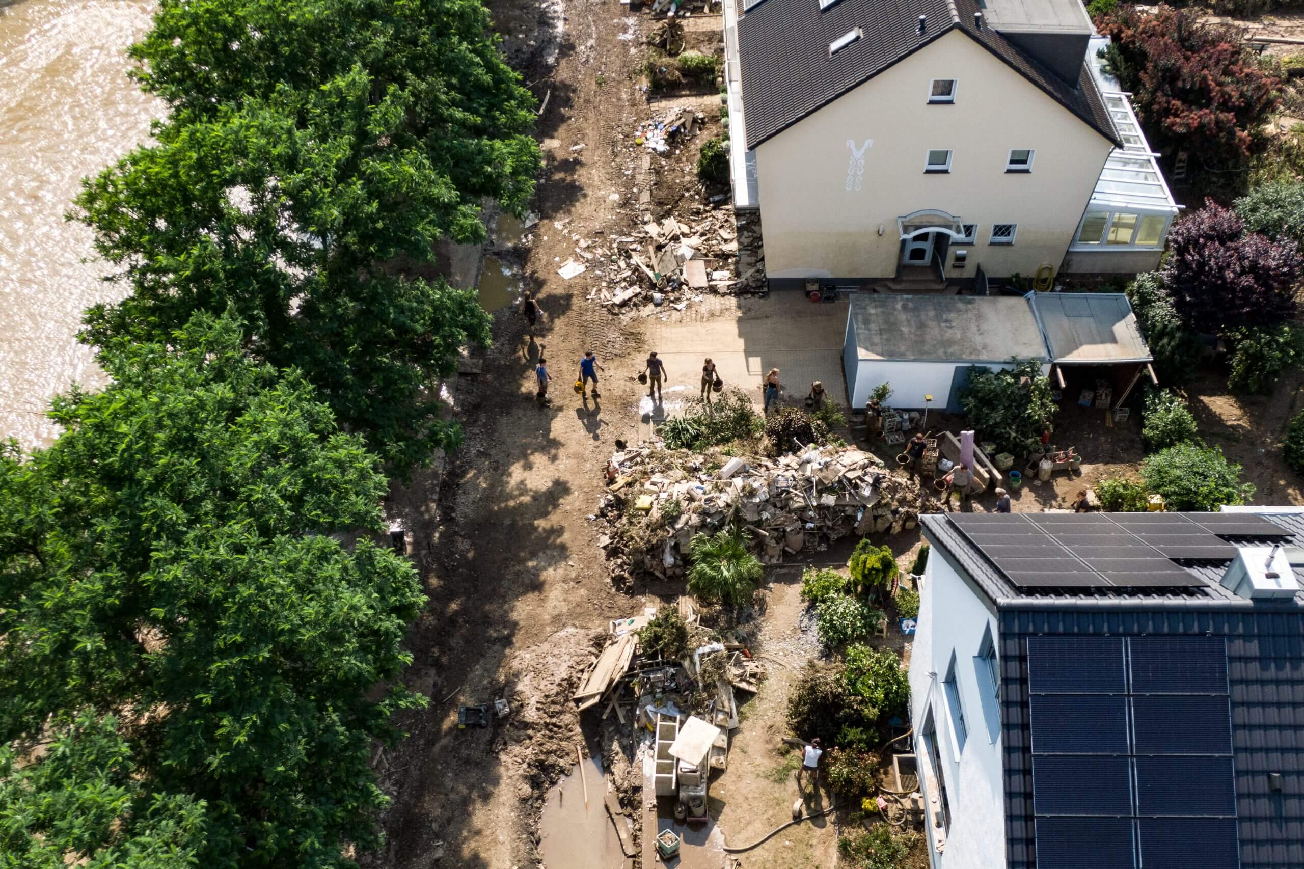 Hochwasser_01-scaled_Low